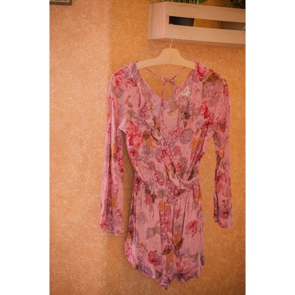 Target - Mossimo Pink Romper - Picture 1 of 2